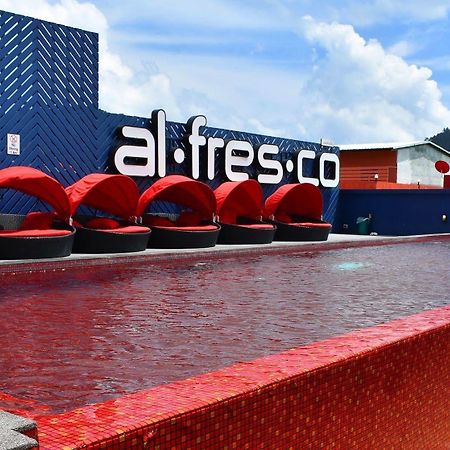 Alfresco Phuket Hotel Patong Екстериор снимка