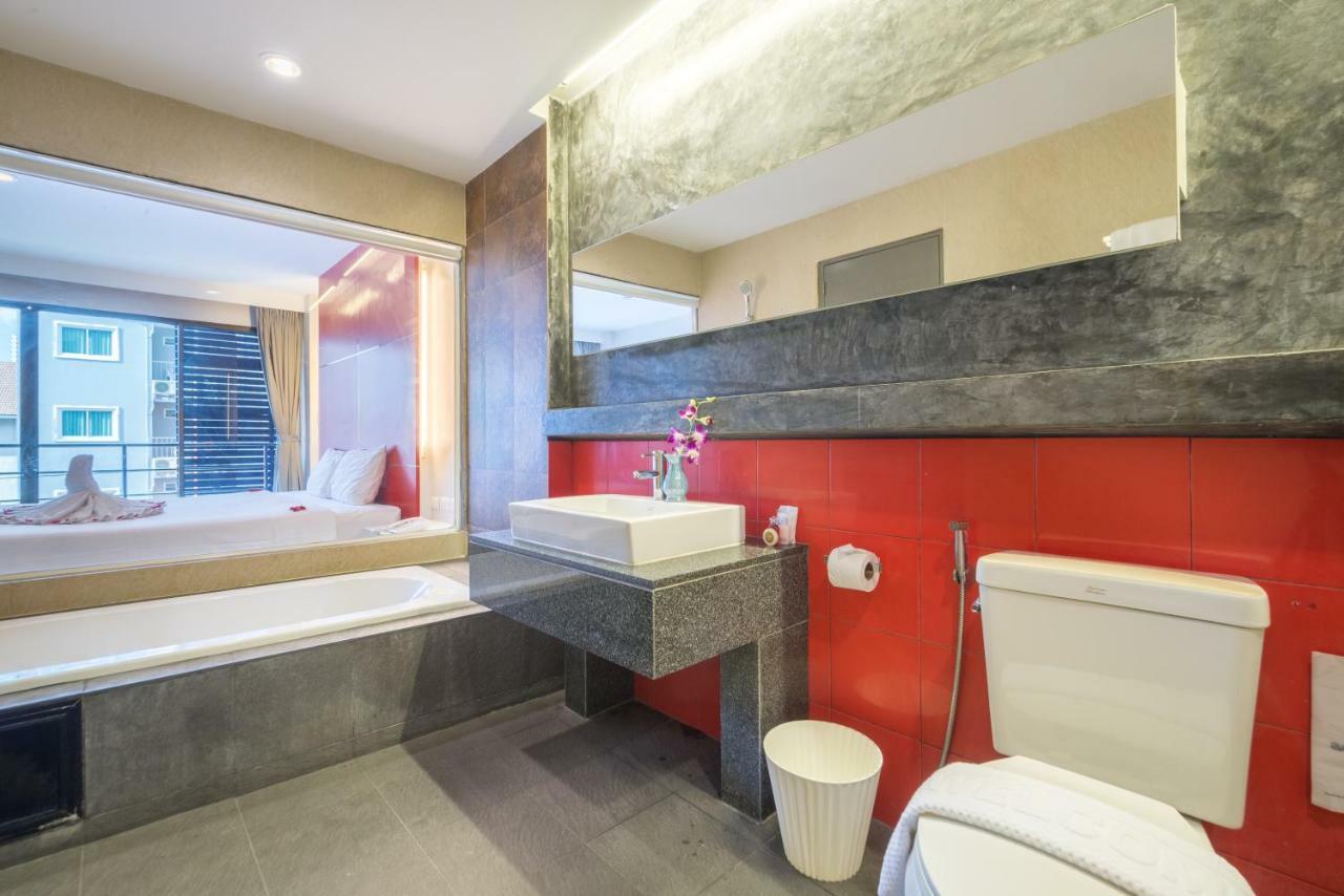Alfresco Phuket Hotel Patong Екстериор снимка